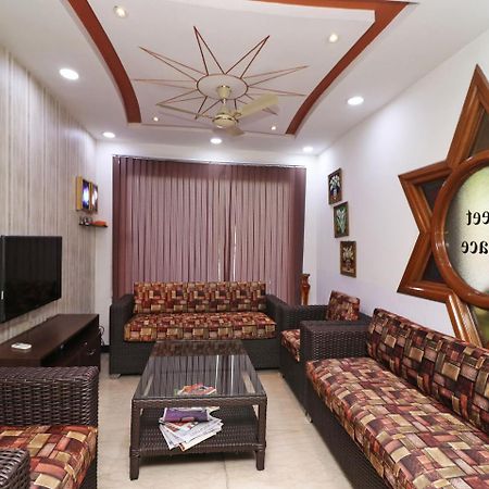 Oyo 2705 Hotel Preet Palace Nowe Delhi Zewnętrze zdjęcie