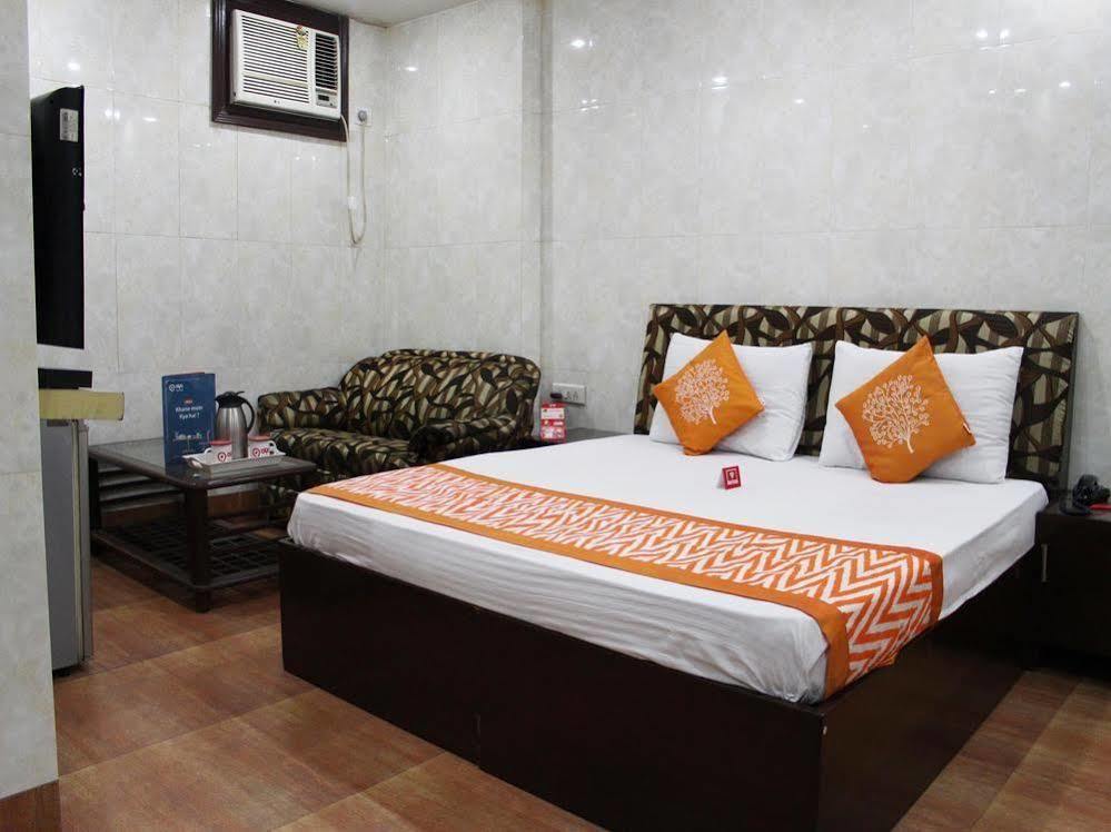 Oyo 2705 Hotel Preet Palace Nowe Delhi Zewnętrze zdjęcie