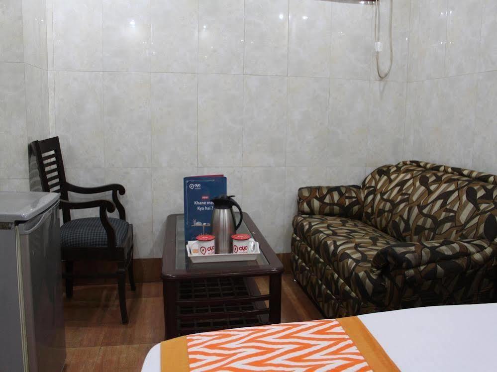 Oyo 2705 Hotel Preet Palace Nowe Delhi Zewnętrze zdjęcie