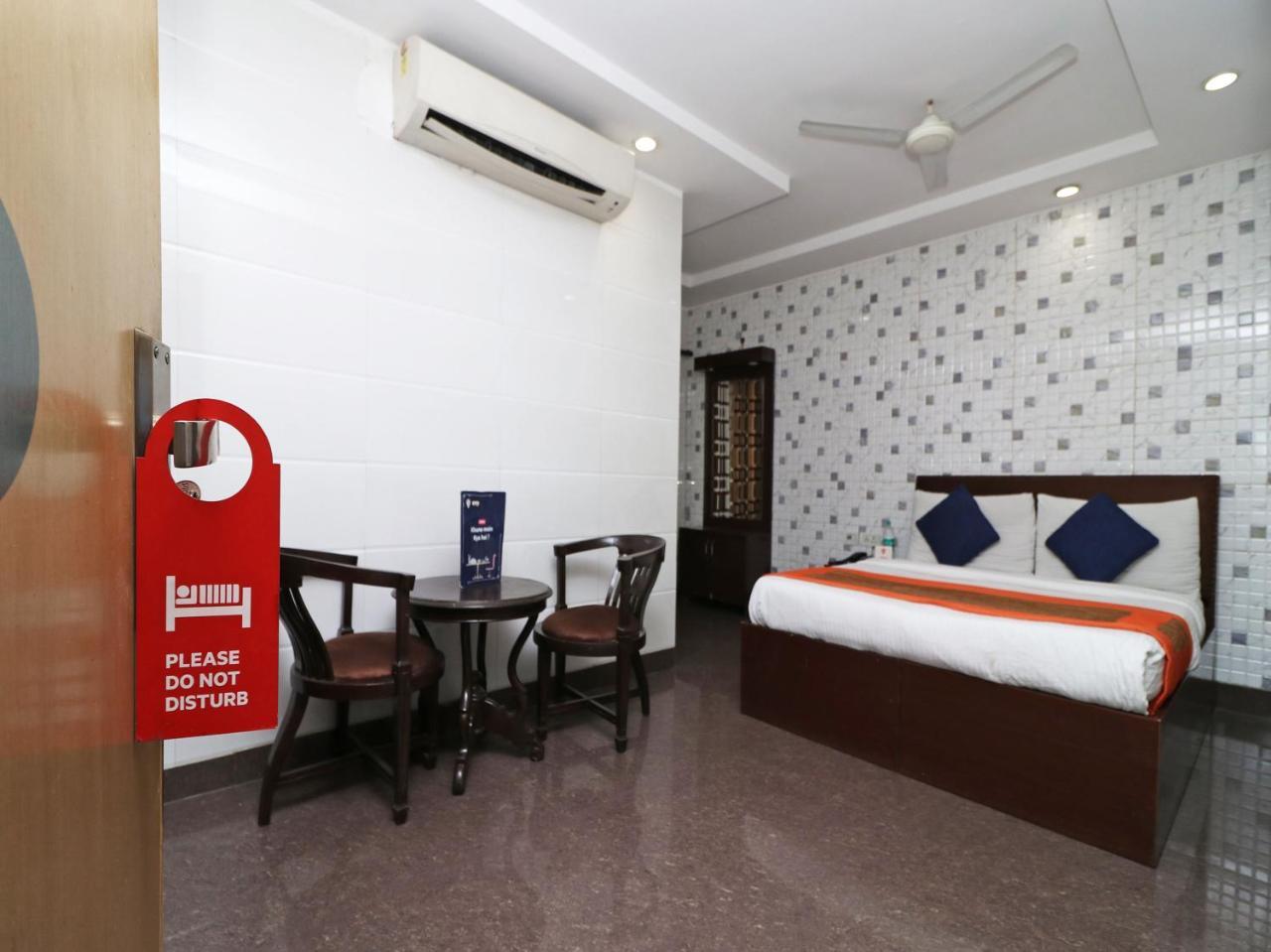 Oyo 2705 Hotel Preet Palace Nowe Delhi Zewnętrze zdjęcie